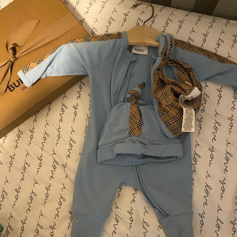 Burberry set